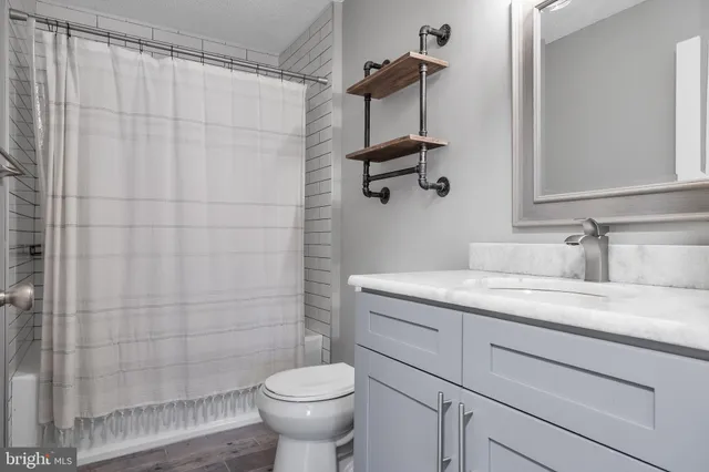 $2,400 | 98 Chambord Court, Trenton, NJ 08619