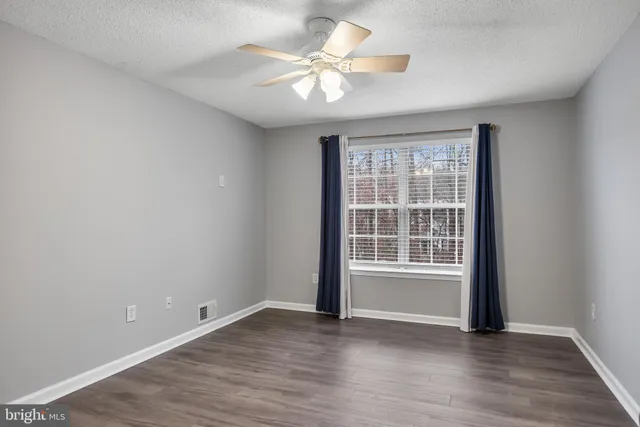 $2,400 | 98 Chambord Court, Trenton, NJ 08619