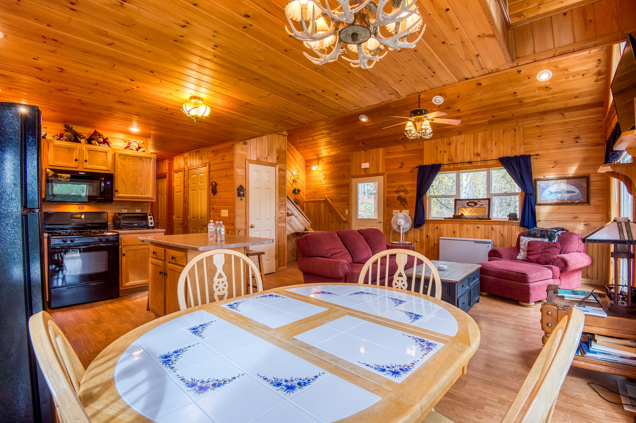 20 Mahara Lane Rangeley, ME 04970 - Photo 9 of 39 _JRV1189_HDR