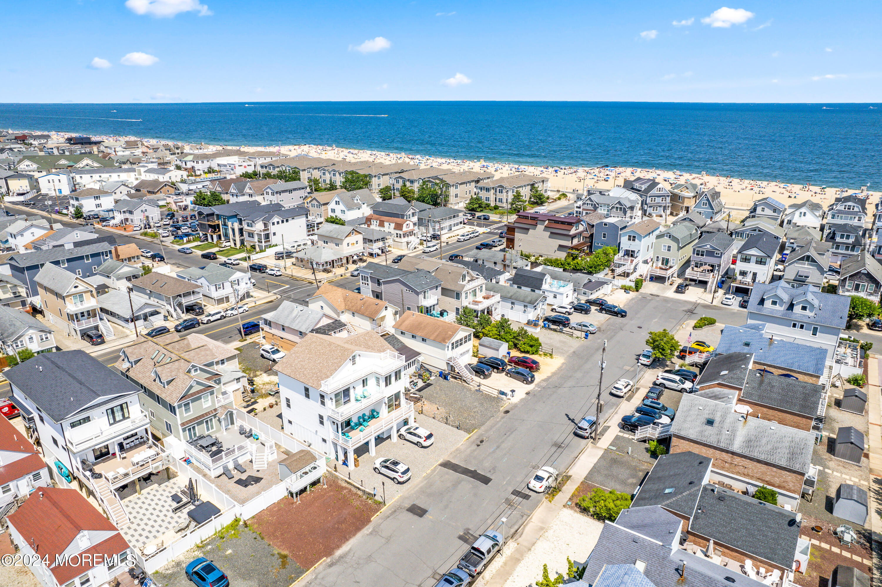 561 Brielle Road, Unit 2 Manasquan, NJ 08736 - Photo 8 of 71 Back 4