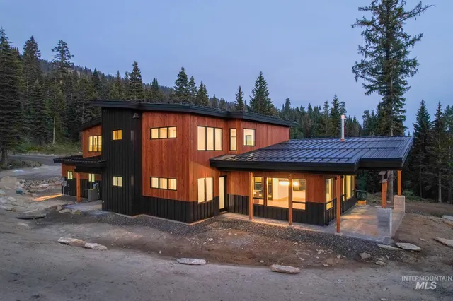 $2,875,000 | 112 North Loop, New Meadows, ID 83654
