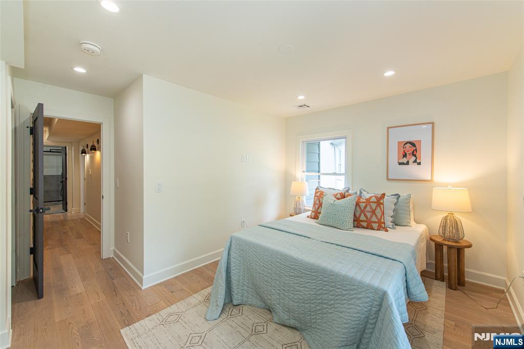 181 Valley Road Montclair, NJ 07042 - Photo 27 of 33