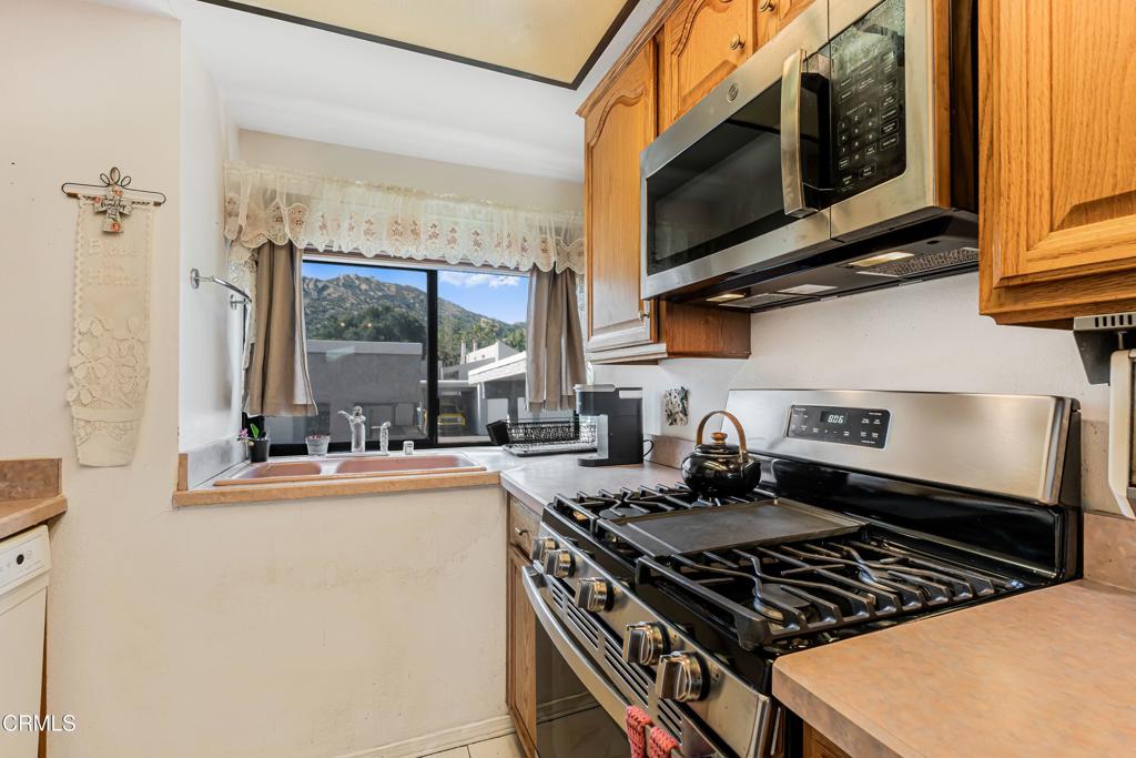 6392 Katherine Road, Unit A Simi Valley, CA 93063 - Photo 7 of 17