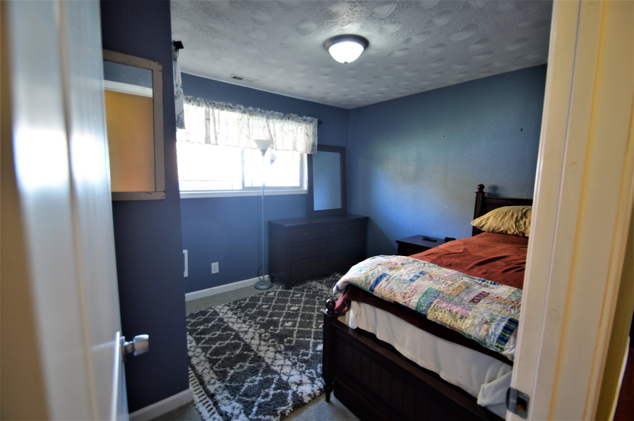 1804 South Davis Road Spokane Valley, WA 99216 - Photo 11 of 38