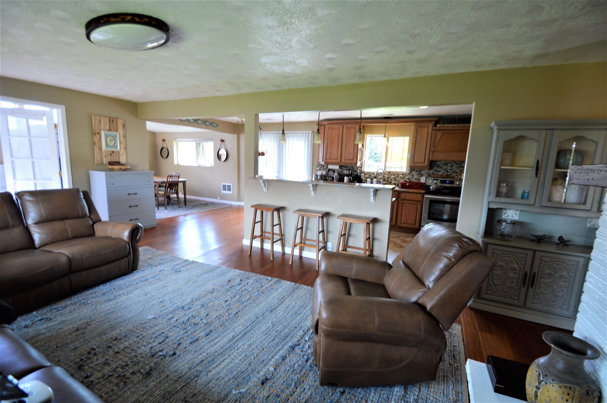 1804 South Davis Road Spokane Valley, WA 99216 - Photo 5 of 38