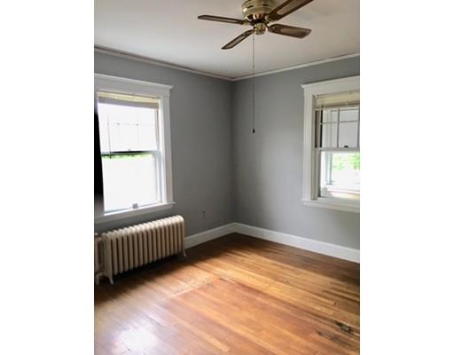19 Raymond Road Salem, MA 01970 - Photo 6 of 10 Gallery Image 6
