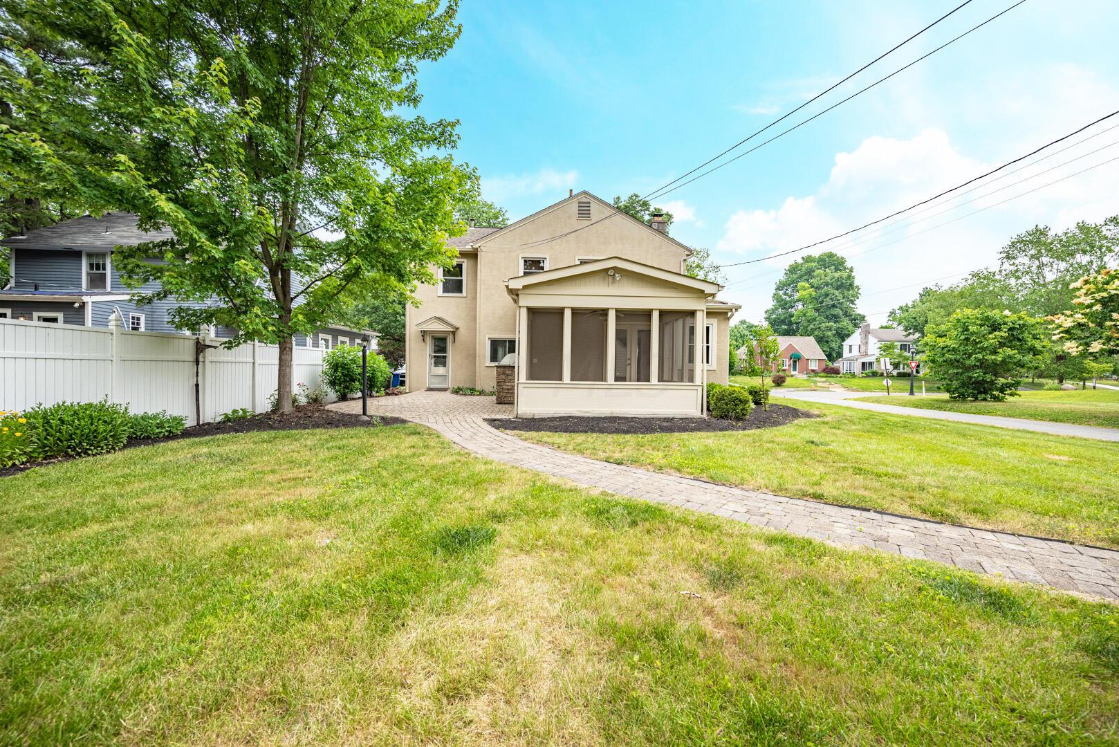 415 Brevoort Road Columbus, OH 43214 - Photo 41 of 49 415 Brevoort Rd - 41