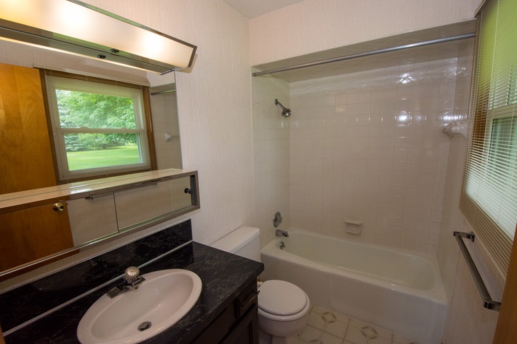 51811 Bittersweet Road Granger, IN 46530 - Photo 22 of 35