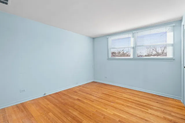 $475,000 | 1021 Cedar Lane, Northbrook, IL 60062