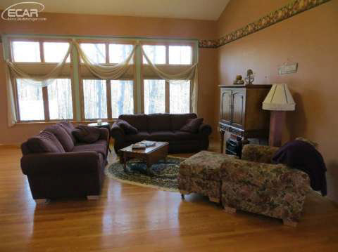 12247 East Coldwater Road Columbiaville, MI 48421 - Photo 5 of 32 20436932-4.JPG