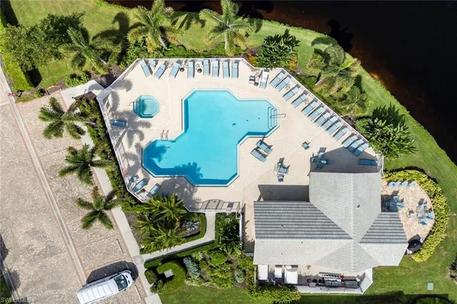 $679,000 | 841 Tanbark Drive, Unit 202, Naples, FL 34108