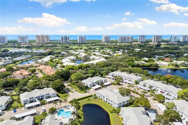$679,000 | 841 Tanbark Drive, Unit 202, Naples, FL 34108