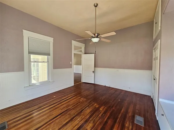 $320,000 | 300 South Oak Street, Lorena, TX 76655