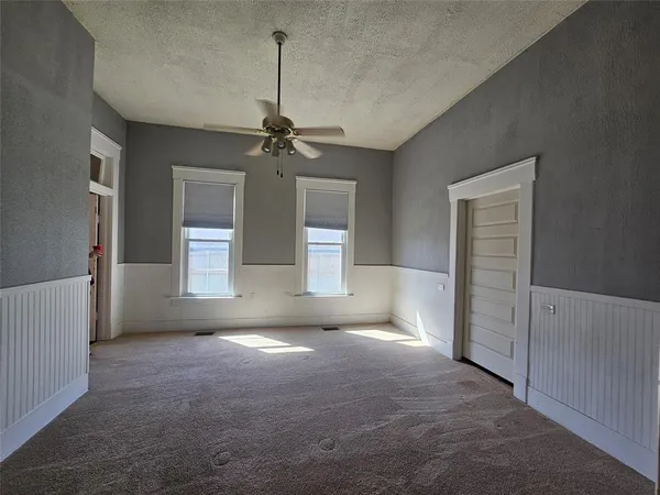 $320,000 | 300 South Oak Street, Lorena, TX 76655