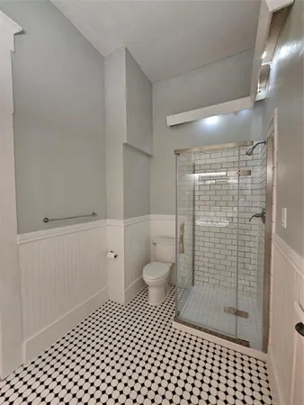 $320,000 | 300 South Oak Street, Lorena, TX 76655