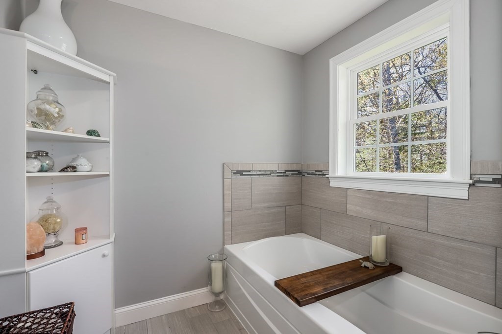 2 Budnick Way Boxford, MA 01921 - Photo 20 of 41 a view of bathroom
