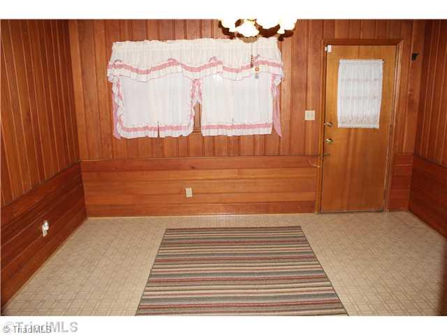 1547 Sharon Road Winston-Salem, NC 27103 - Photo 6 of 22 Dining Room.