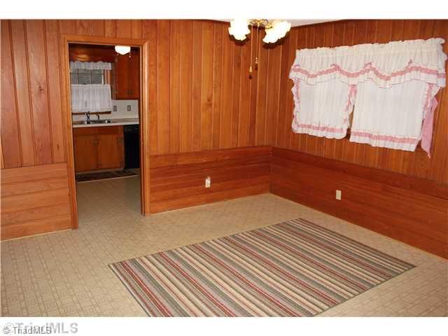 1547 Sharon Road Winston-Salem, NC 27103 - Photo 7 of 22 Dining Room.