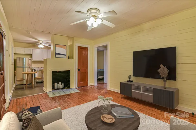 $399,000 | 328 Texas Road, Montreat, NC 28711