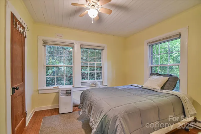 $399,000 | 328 Texas Road, Montreat, NC 28711