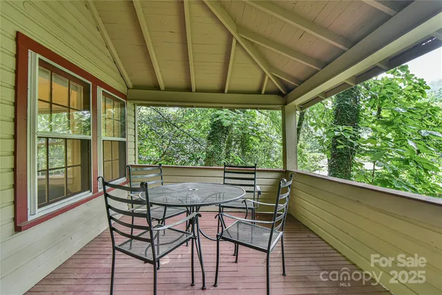 $399,000 | 328 Texas Road, Montreat, NC 28711