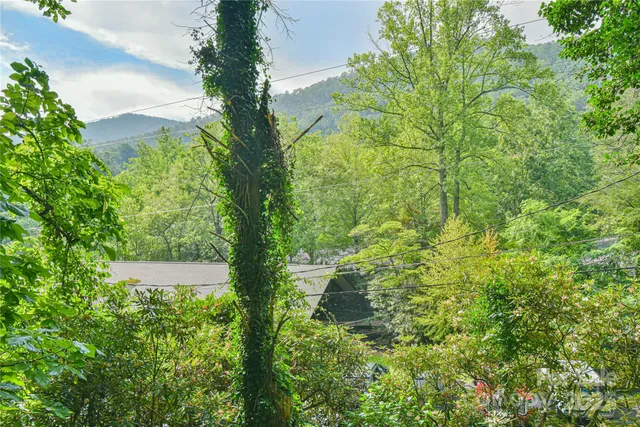 $399,000 | 328 Texas Road, Montreat, NC 28711