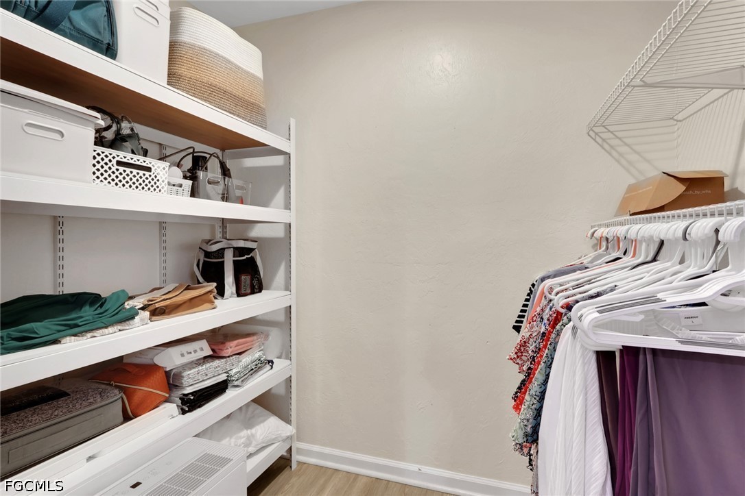 2431 Lippincott Road Alva, FL 33920 - Photo 27 of 43 Gallery Image 27