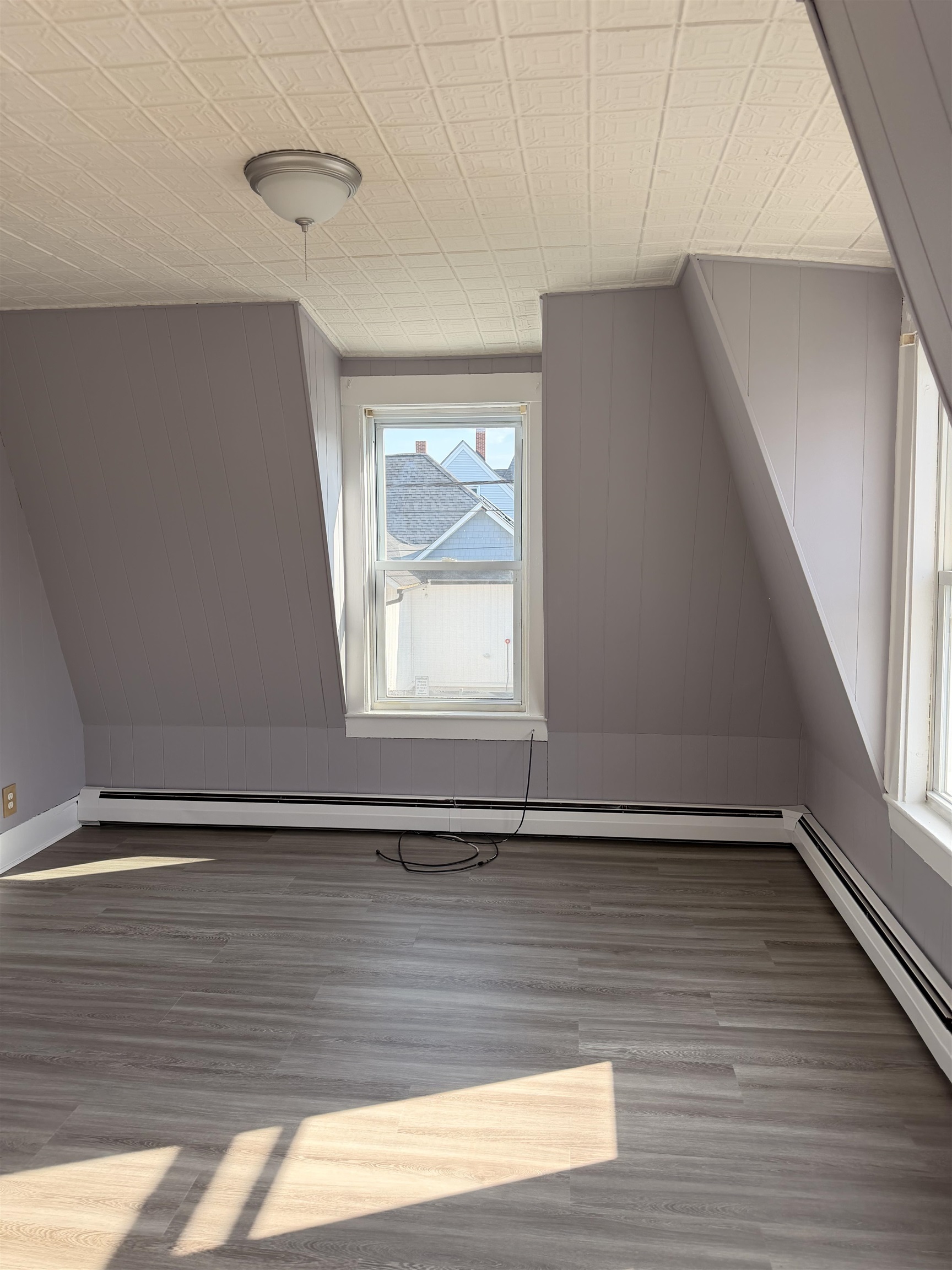 85 Ash Street Nashua, NH 03060 - Photo 2 of 6