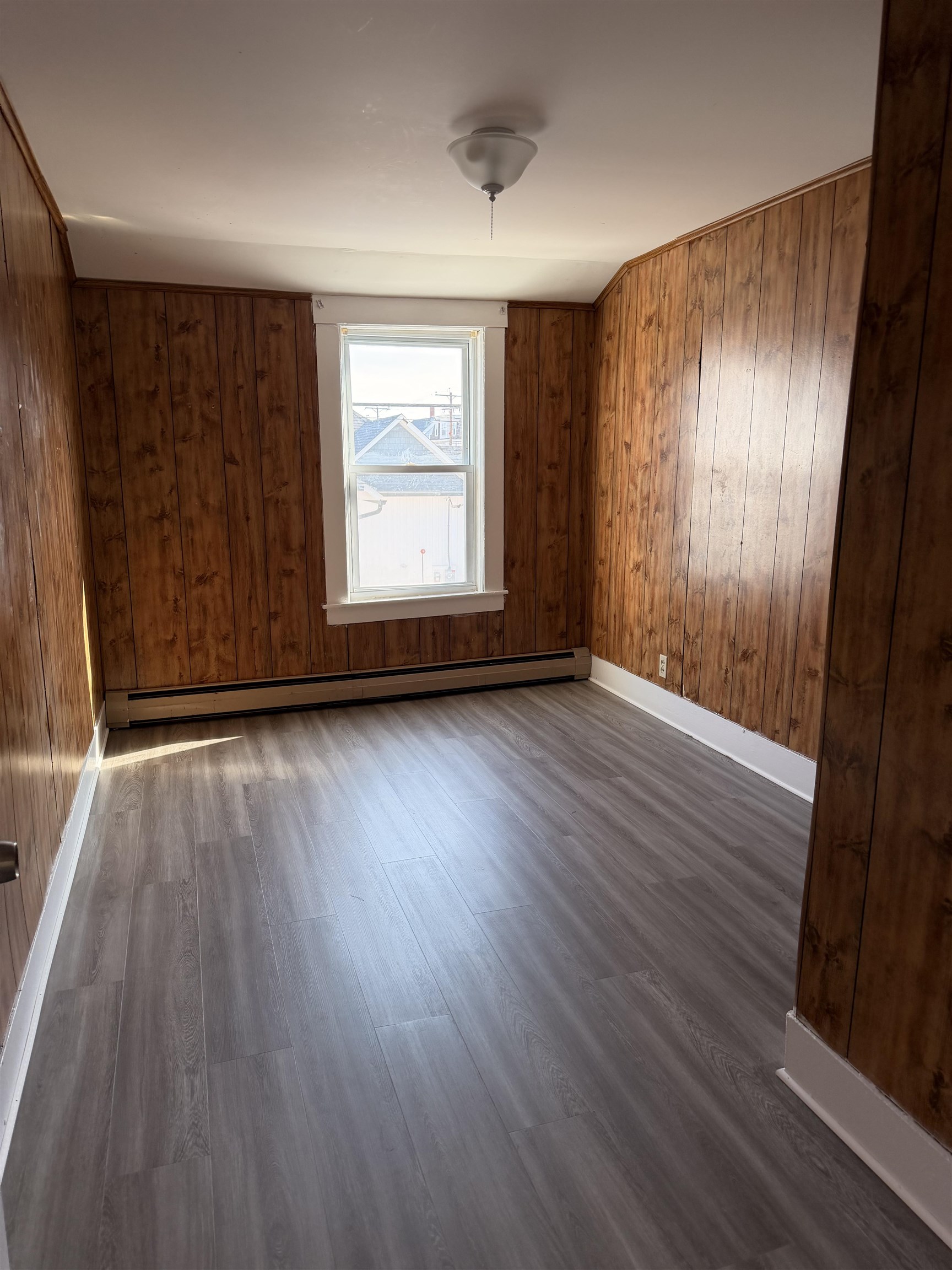 85 Ash Street Nashua, NH 03060 - Photo 3 of 6