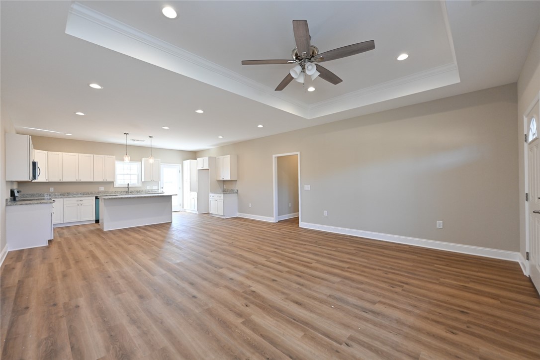 8074 Keowee School Road Seneca, SC 29672 - Photo 12 of 32 Gallery Image 12