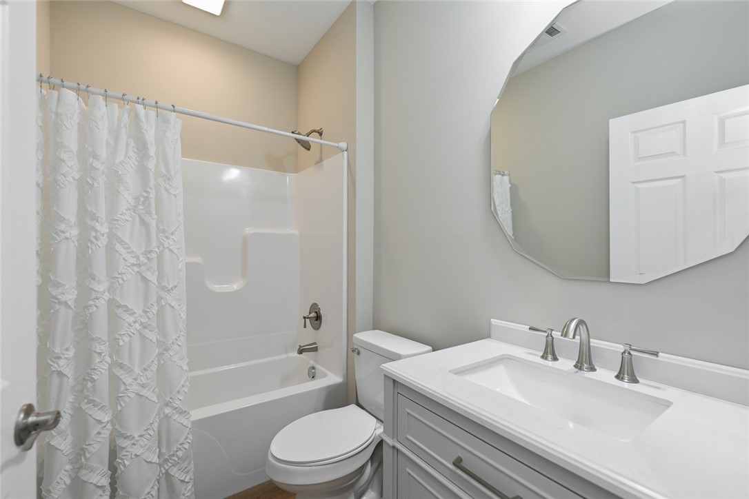 8074 Keowee School Road Seneca, SC 29672 - Photo 16 of 32 Gallery Image 16