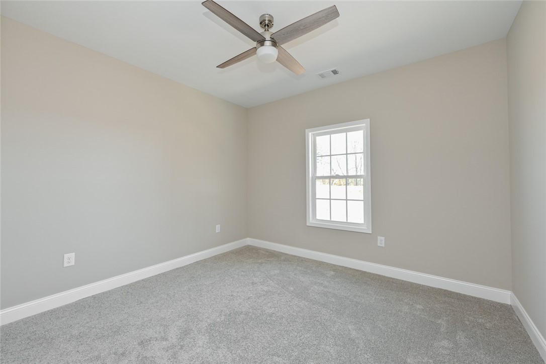 8074 Keowee School Road Seneca, SC 29672 - Photo 20 of 32 Gallery Image 20