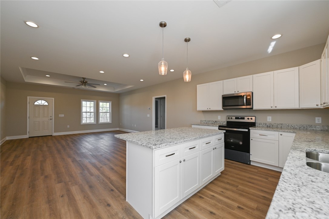 8074 Keowee School Road Seneca, SC 29672 - Photo 6 of 32 Gallery Image 6