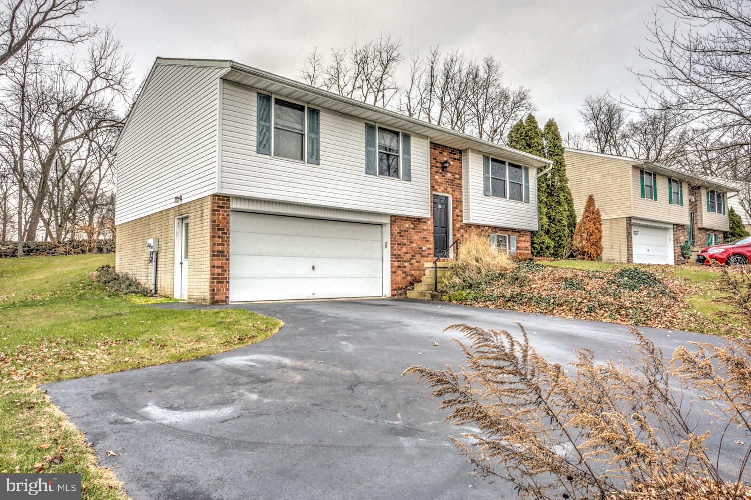 10 Hayloft Road Denver, PA 17517 - Photo 3 of 34 Gallery Image 3