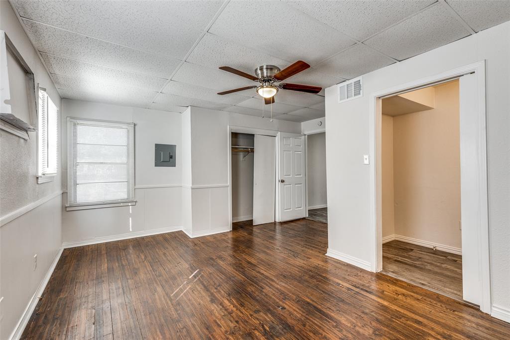 4256 Standish Road Fort Worth, TX 76133 - Photo 5 of 22 Gallery Image 5