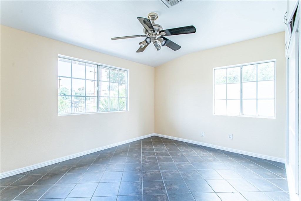6839 Tampa Avenue Reseda, CA 91335 - Photo 23 of 48 a view of an empty room with a window