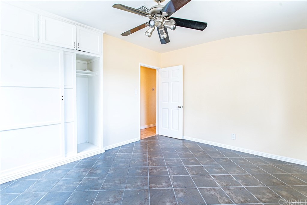 6839 Tampa Avenue Reseda, CA 91335 - Photo 24 of 48 a view of an empty room