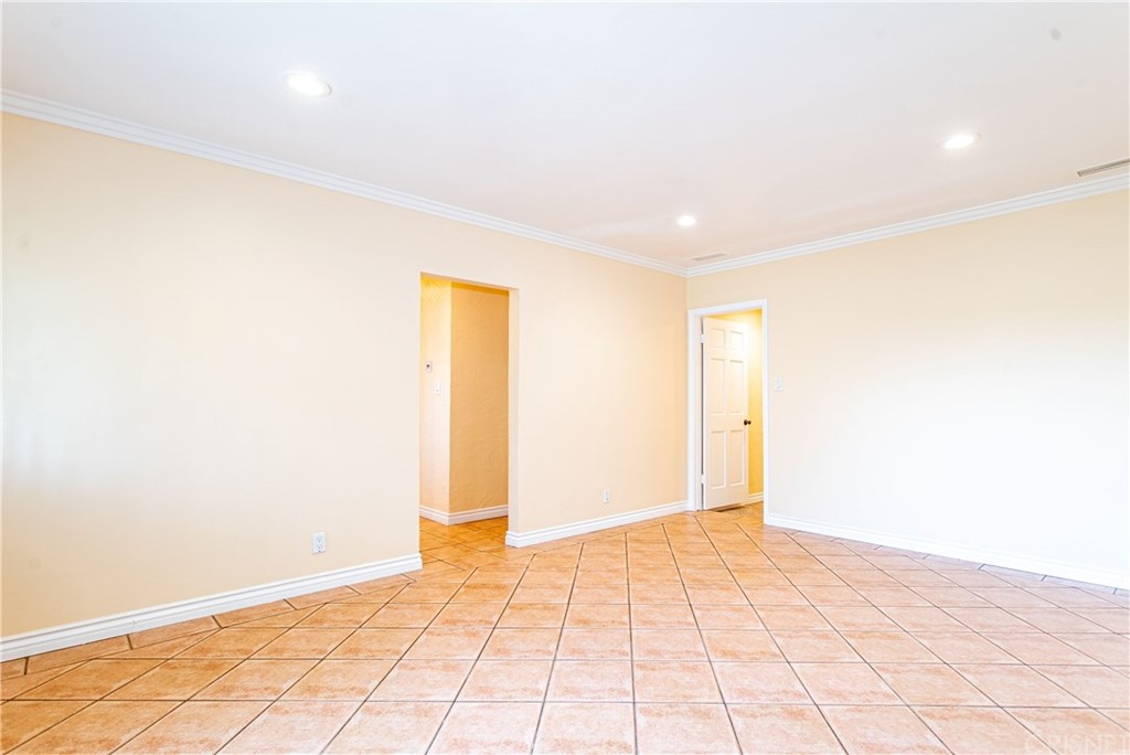 6839 Tampa Avenue Reseda, CA 91335 - Photo 6 of 48 a view of an empty room