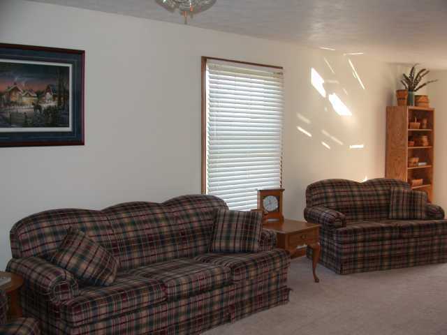 3805 Windy Ridge Drive Springfield, OH 45502 - Photo 2 of 15