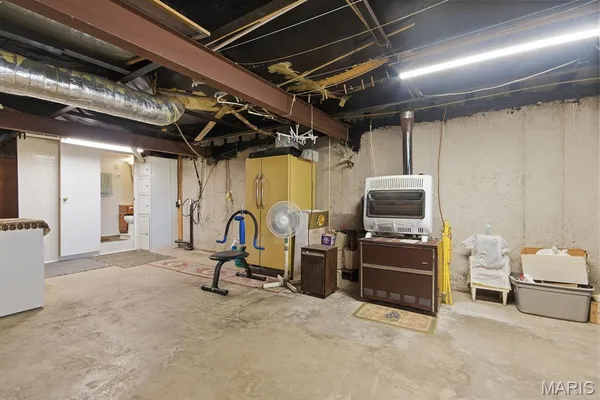 $225,000 | 19940 Monroe Road 214, Holliday, MO 65258