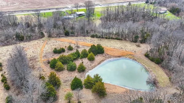 $225,000 | 19940 Monroe Road 214, Holliday, MO 65258