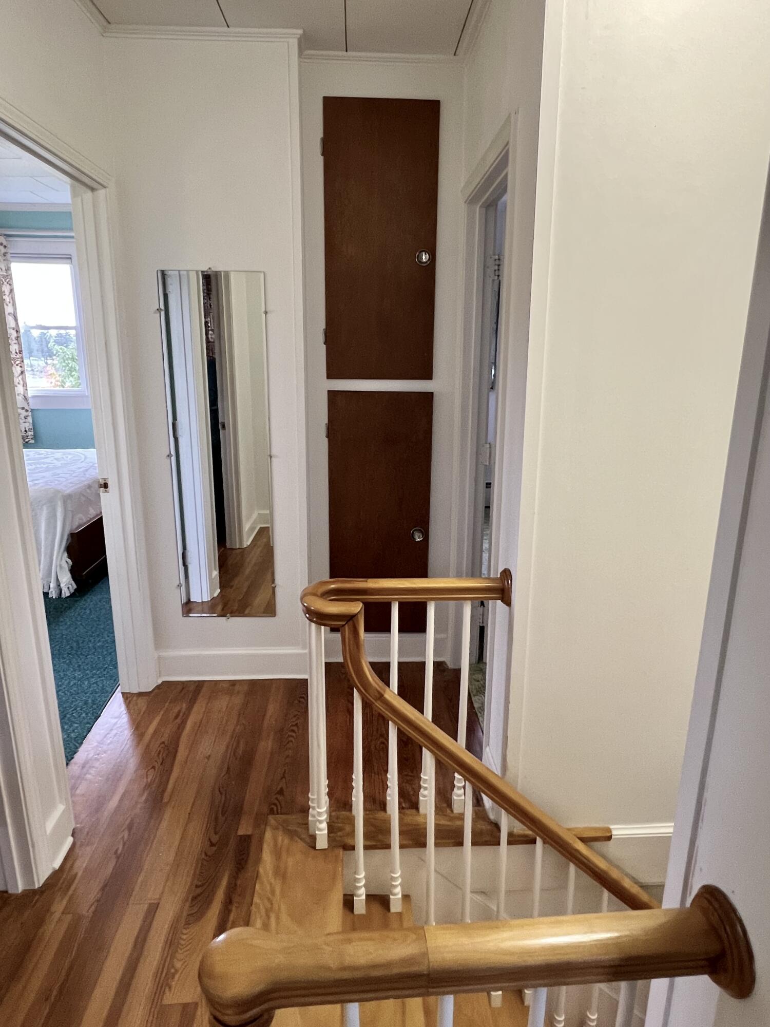 42 Crockett Point Road Bernard, ME 04612 - Photo 37 of 52 Second floor hallway