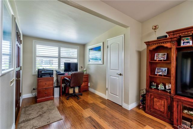 $310,000 | 13580 Cedar Crest Lane, Unit 110J, Seal Beach, CA 90740