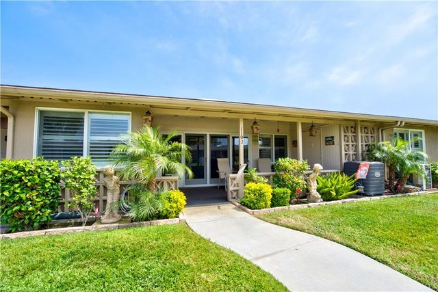 $310,000 | 13580 Cedar Crest Lane, Unit 110J, Seal Beach, CA 90740