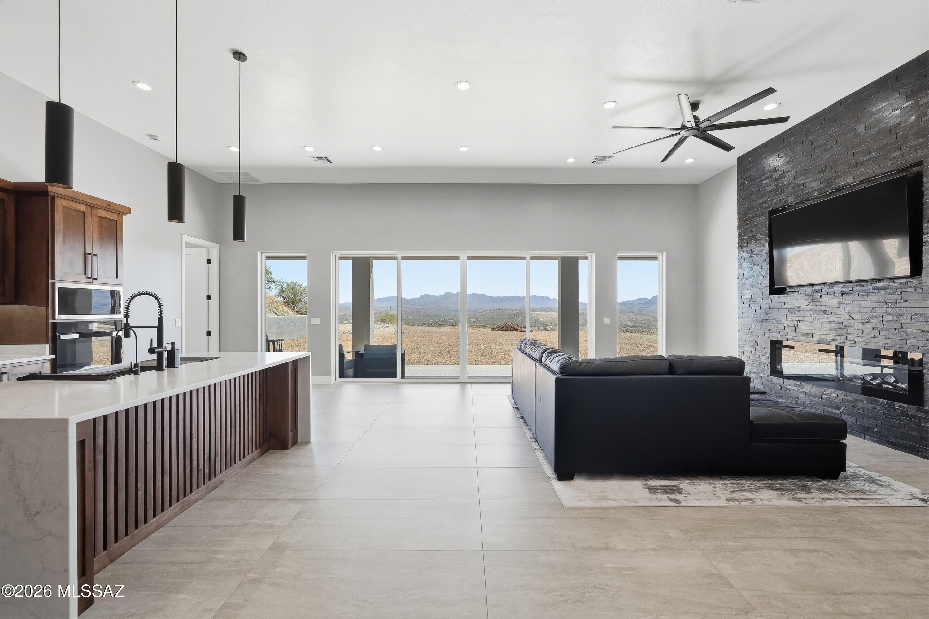 188 Vereda Cabrilla Lane Rio Rico, AZ 85648 - Photo 16 of 44 ListerPros_043