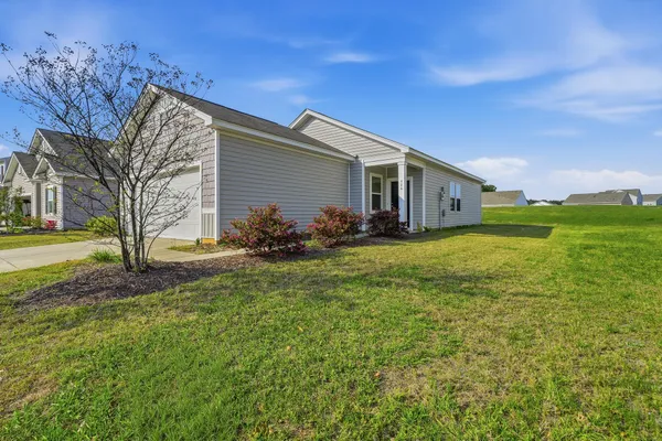 $335,000 | 426 Pender Woods Drive, Summerville, SC 29486