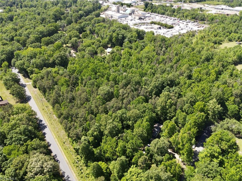 4305 Maness Road Greensboro, NC 27405 - Photo 3 of 6