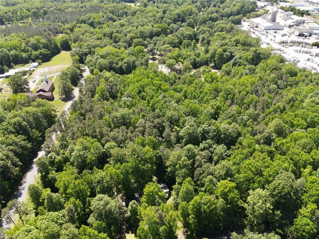 4305 Maness Road Greensboro, NC 27405 - Photo 4 of 6