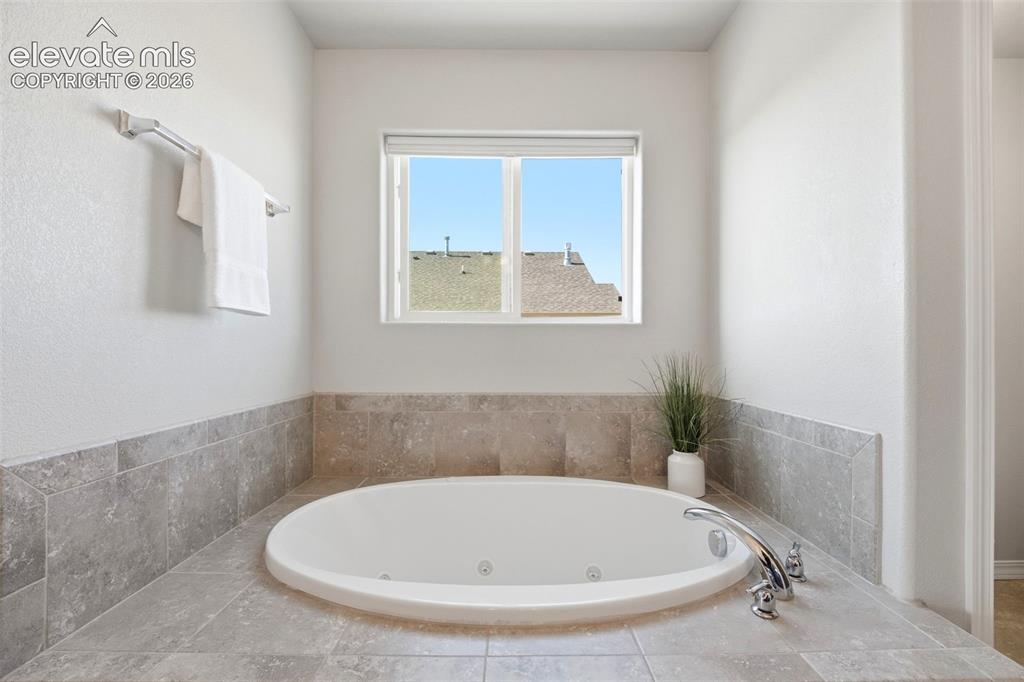 6802 Loftwood Road Colorado Springs, CO 80908 - Photo 29 of 48