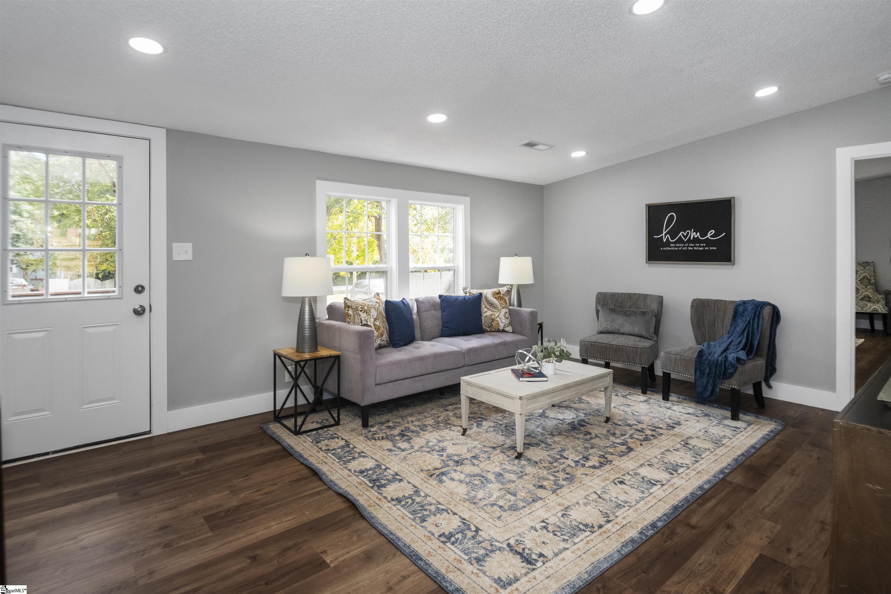 366 Goldsmith Road Simpsonville, SC 29681 - Photo 5 of 36 Gallery Image 5